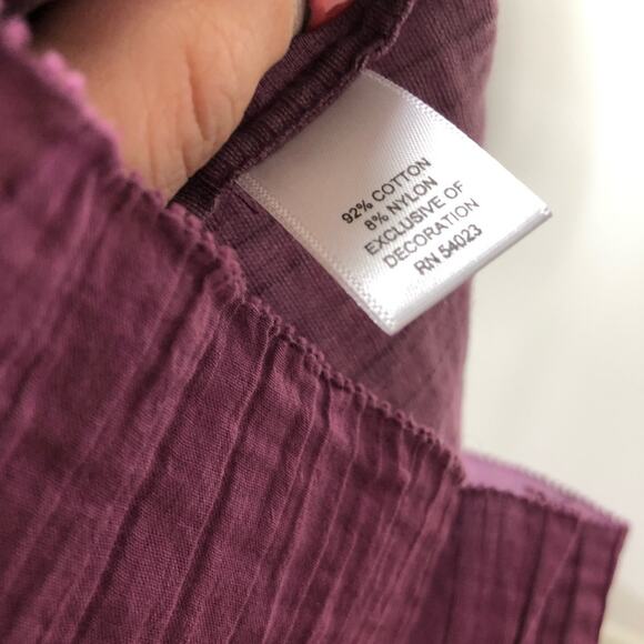 Banana republic ruffle accent sleeveless top - Picture 6 of 6